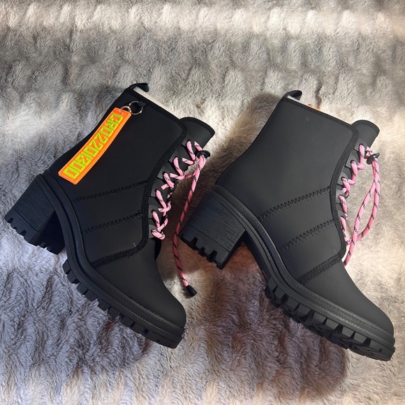 Women's Boot Cape Robbin Starlet Lace-Up Heel Booties  Black Size 7 - Picture 5 of 12